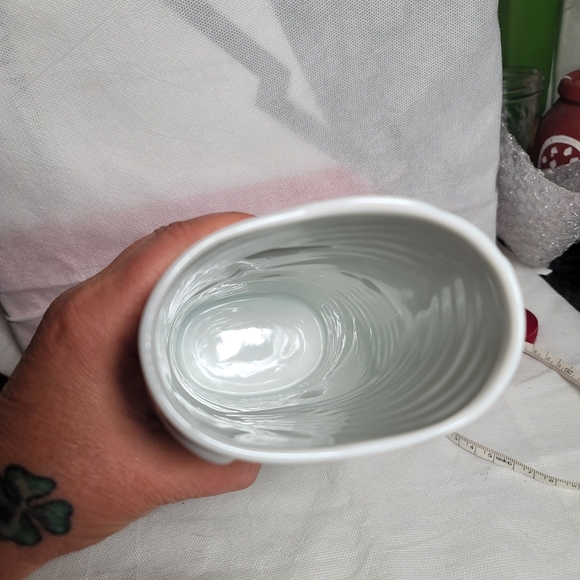 VTG. Global Art White Swan/Crane Vase.  (791) - Picture 10 of 12